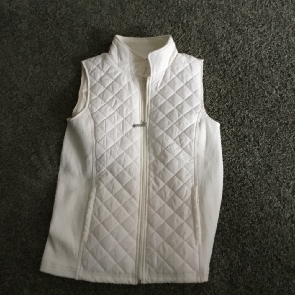 Blair ivory puffer vest. Size zmall